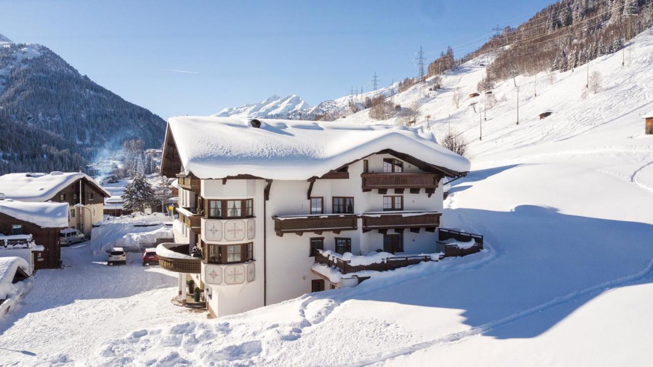 Landhaus Strolz St. Anton am Arlberg Exterior foto
