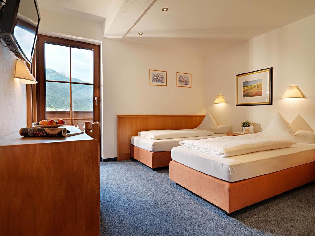 Landhaus Strolz St. Anton am Arlberg Zimmer foto
