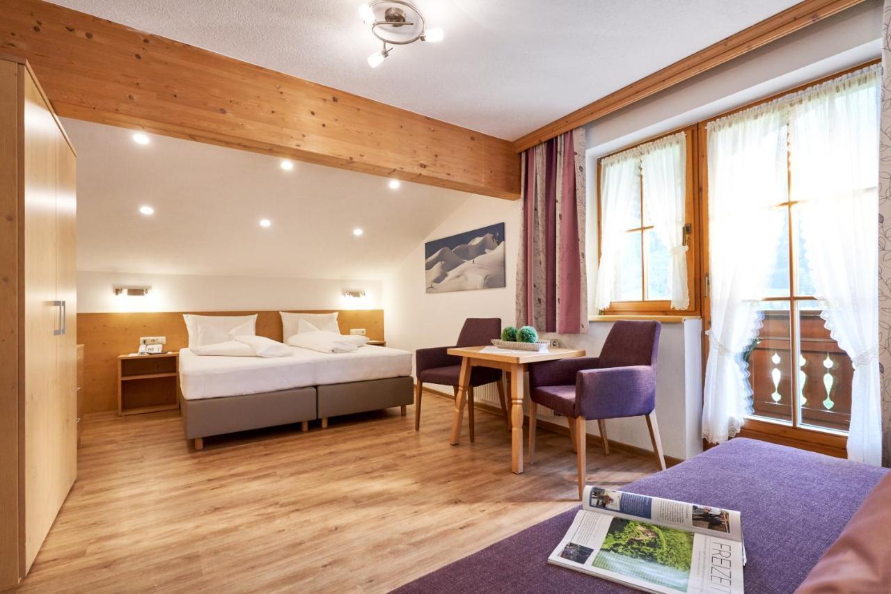 Landhaus Strolz St. Anton am Arlberg Exterior foto