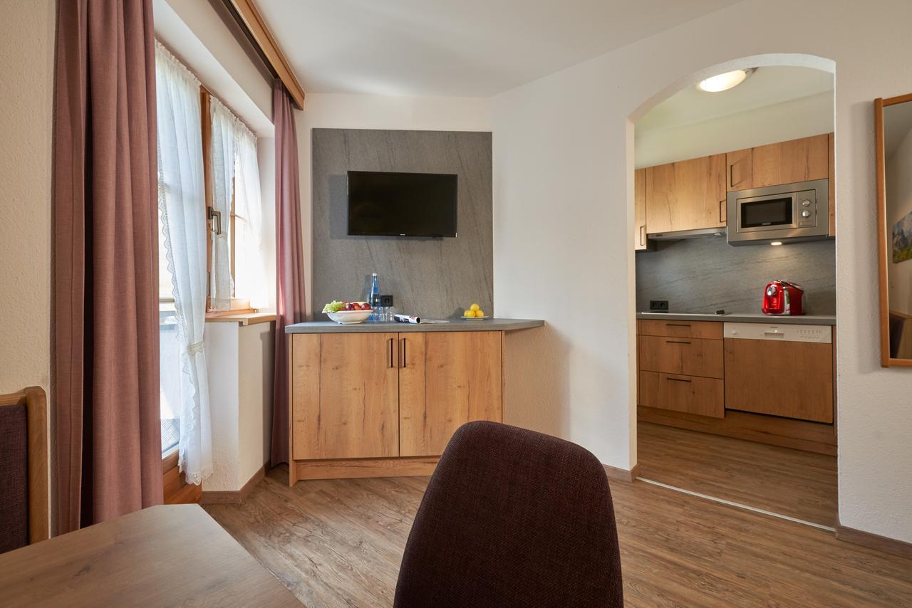 Landhaus Strolz St. Anton am Arlberg Exterior foto